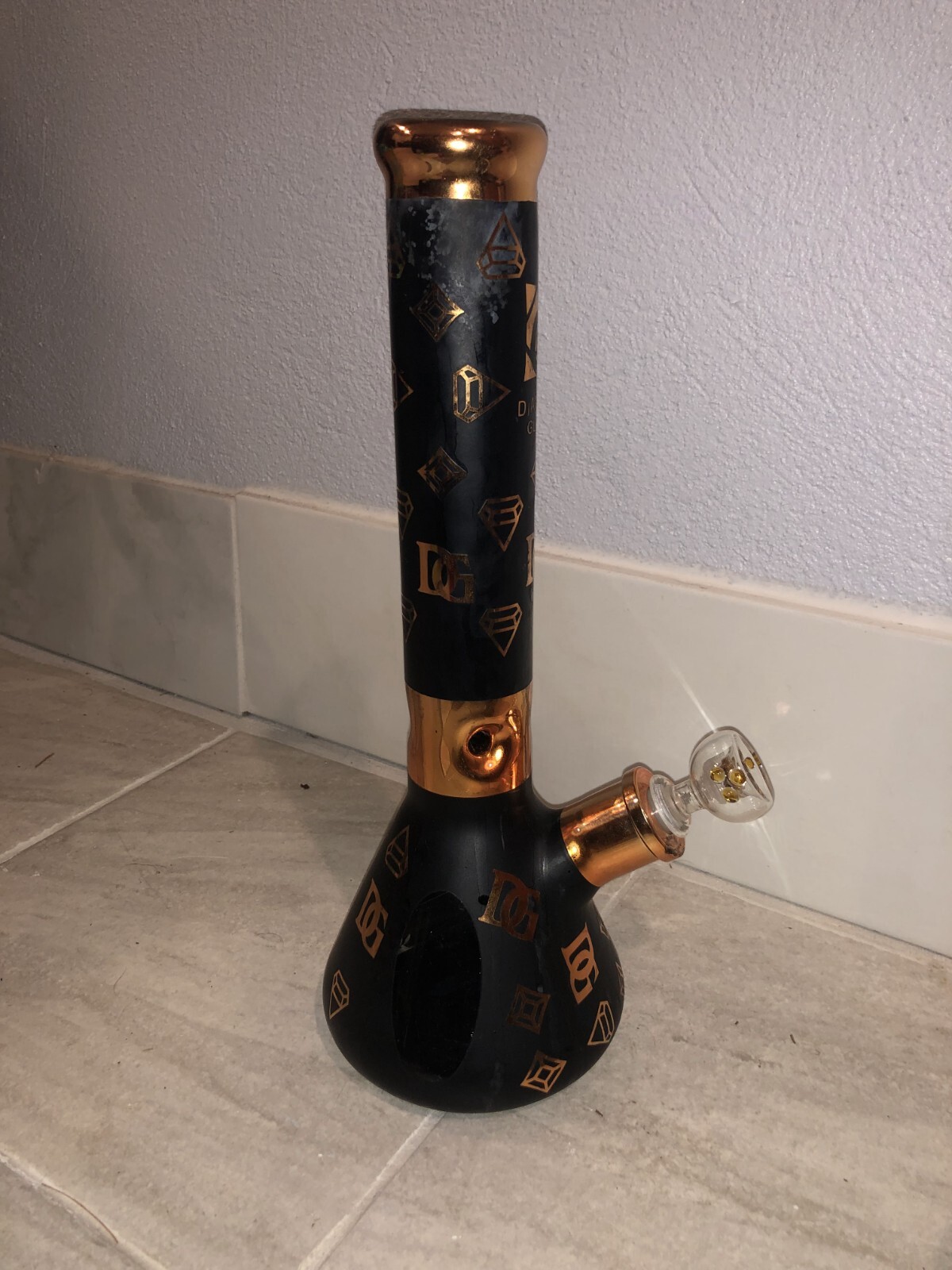 Diamond Glass 14 Bong