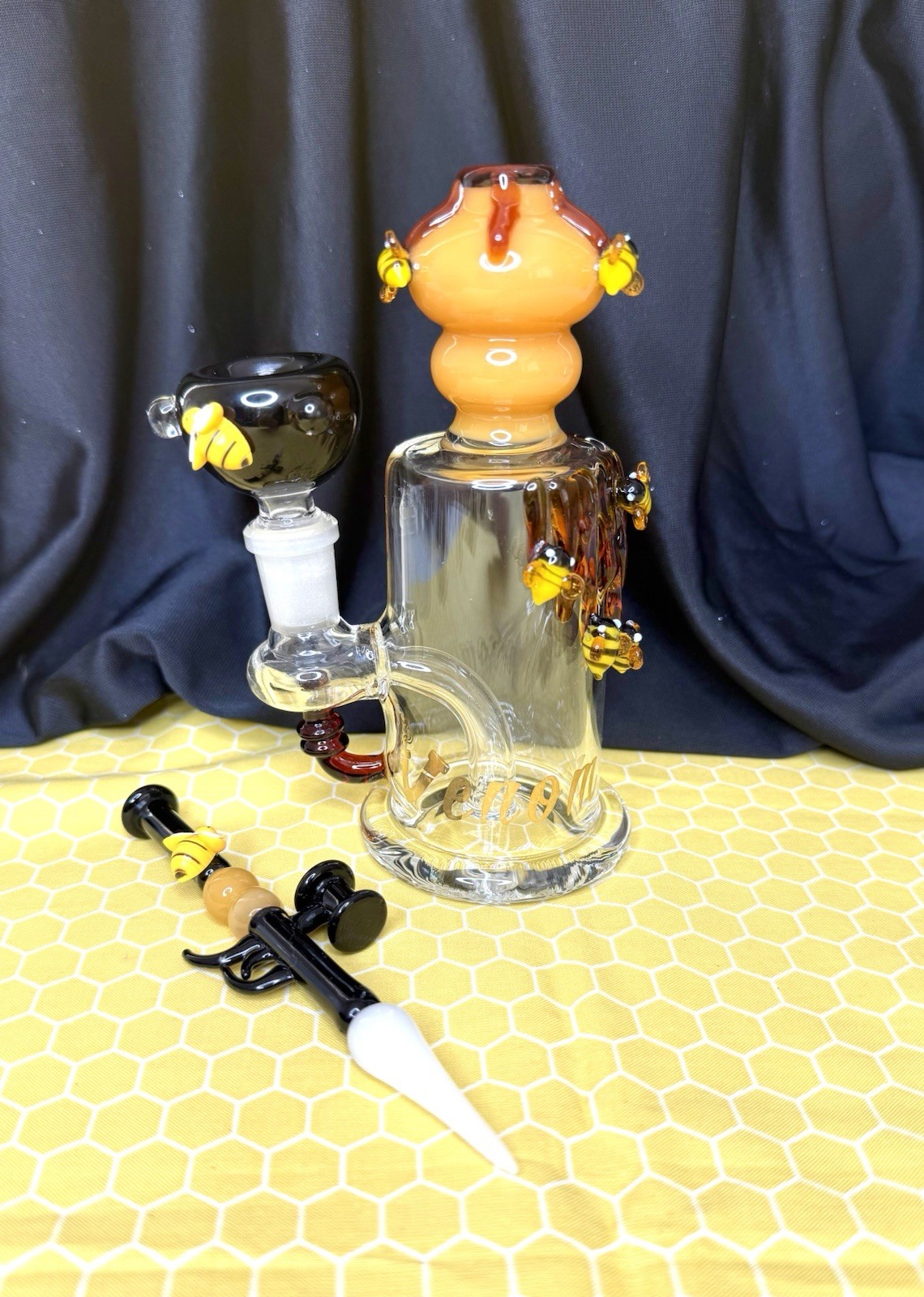 Venom Beehive Water Pipe Set 7 Inches Cool Cute Girly