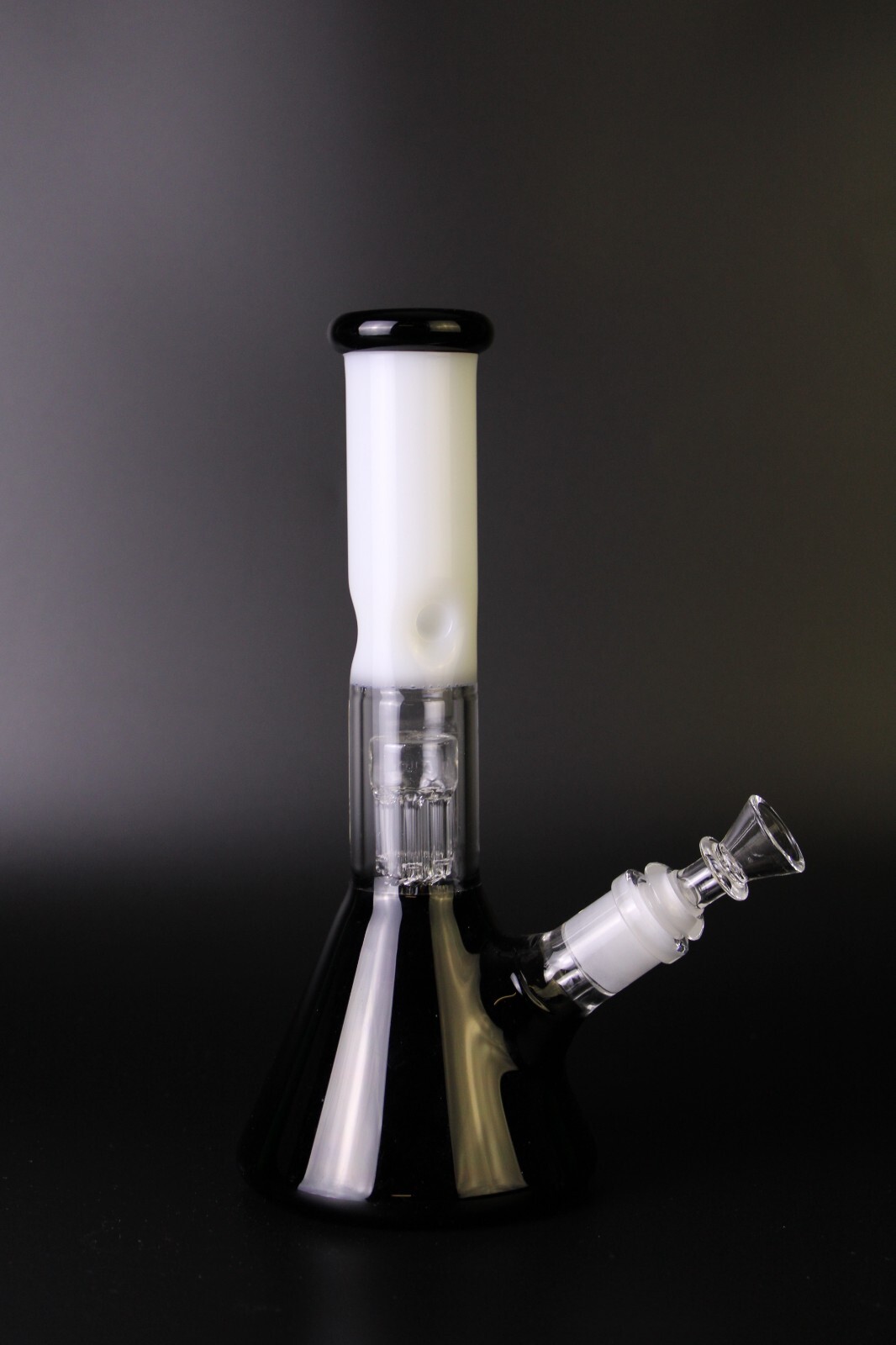10.6&Prime; Heavy Glass Bong Water Tobacco Pipe Black/White Smoking Bong