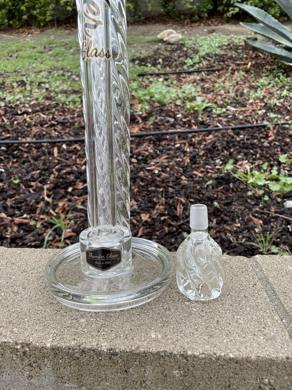 very thick 18mm Male Glass Bong Bowl Replacement Head Piece -1 XXL made in USA.