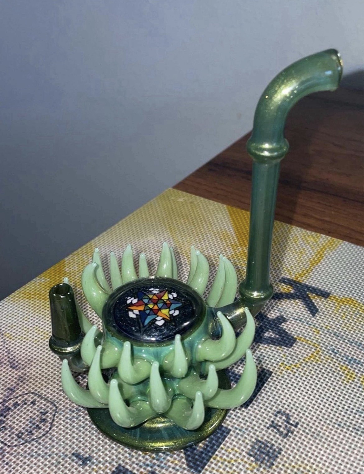 Freeek Glass 10mm geometric heady rig