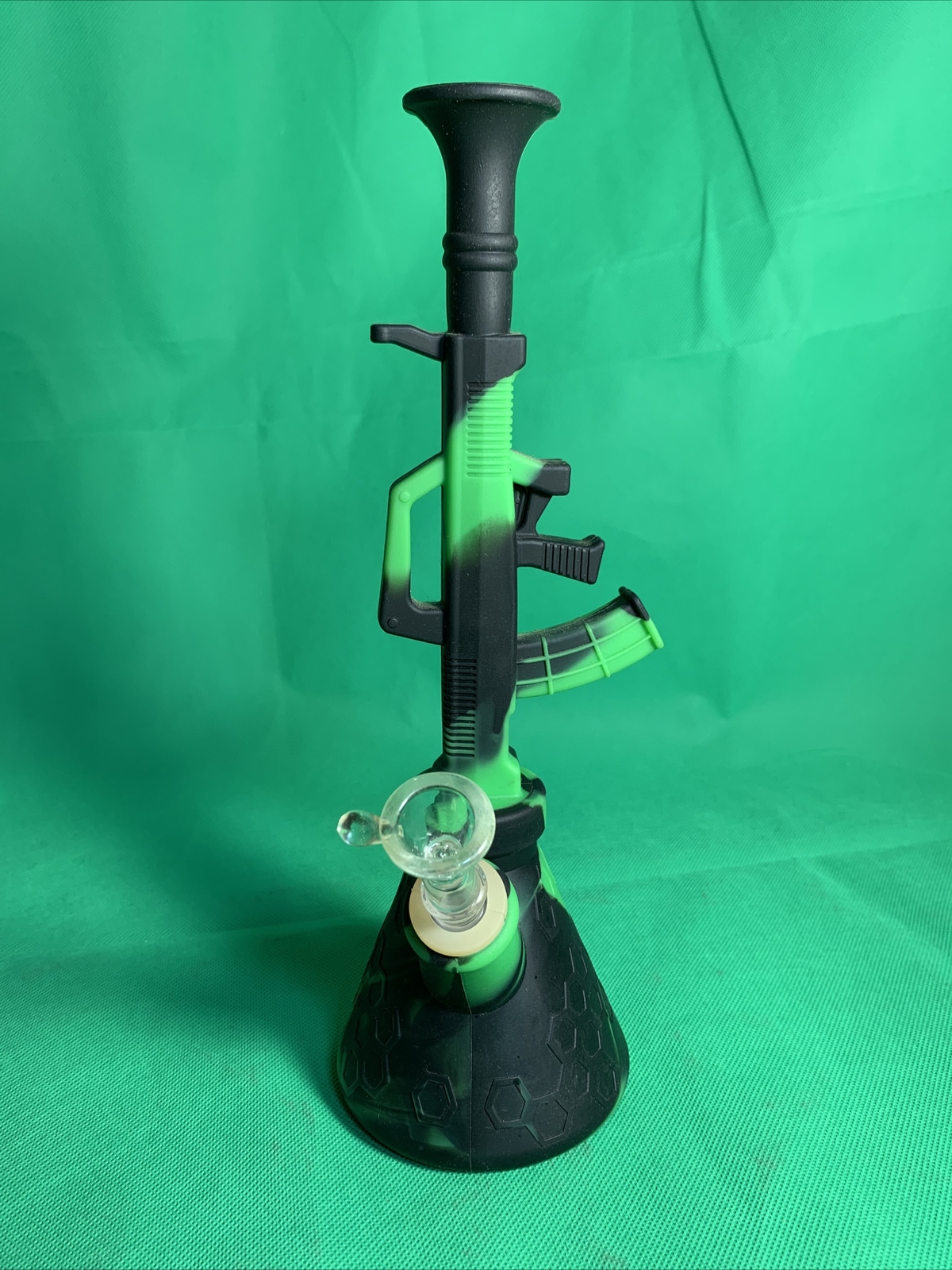 11&Prime; AK Gun Silicone Water Pipe Tobacco Flower Bubbler Unbreakable Beaker 14mm LG